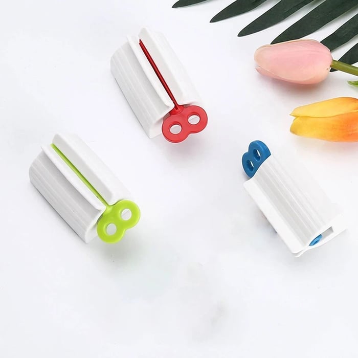 Rolling Toothpaste Squeezer